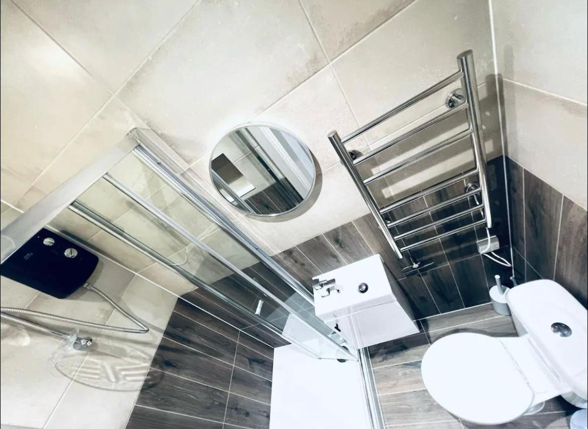 London South Charming Ensuite Look Like Hotel Designer Room 外观 照片