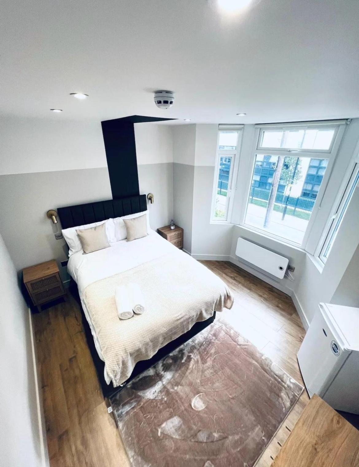 London South Charming Ensuite Look Like Hotel Designer Room 外观 照片